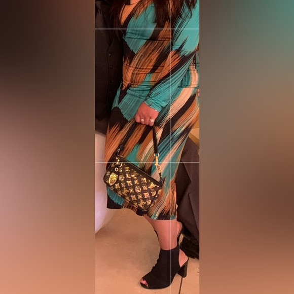 👑✅PRICE FIRM✅AUTHENTIC Louis Vuitton Eclipse Pochette - Picture 13 of 17